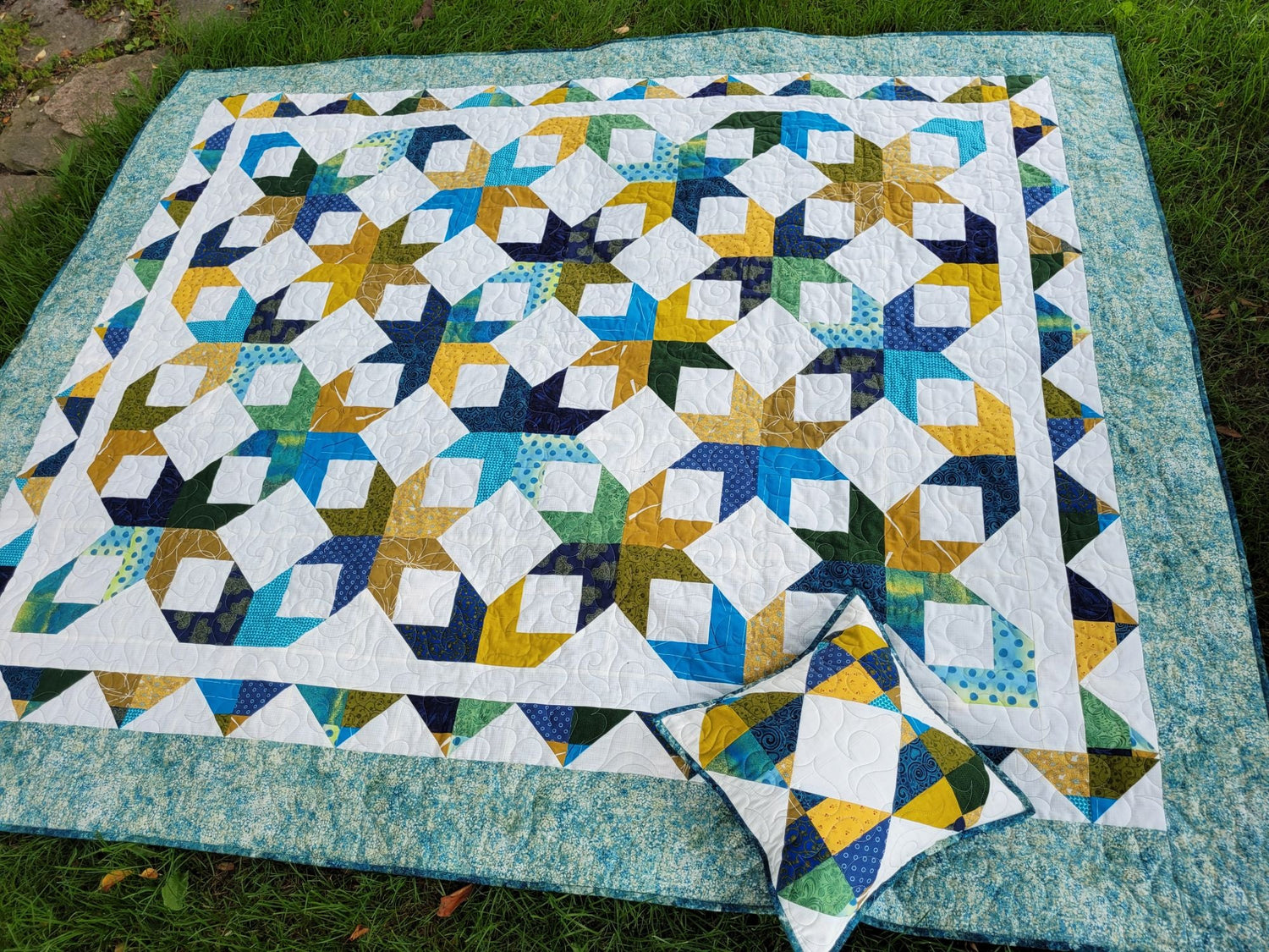 Scrappy Star Throw Quilt with Pillow