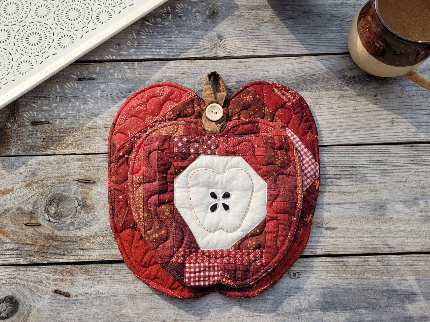 Red Scrappy Apple 2 PC Mini Quilt Set, Rustic Crimson Harvest