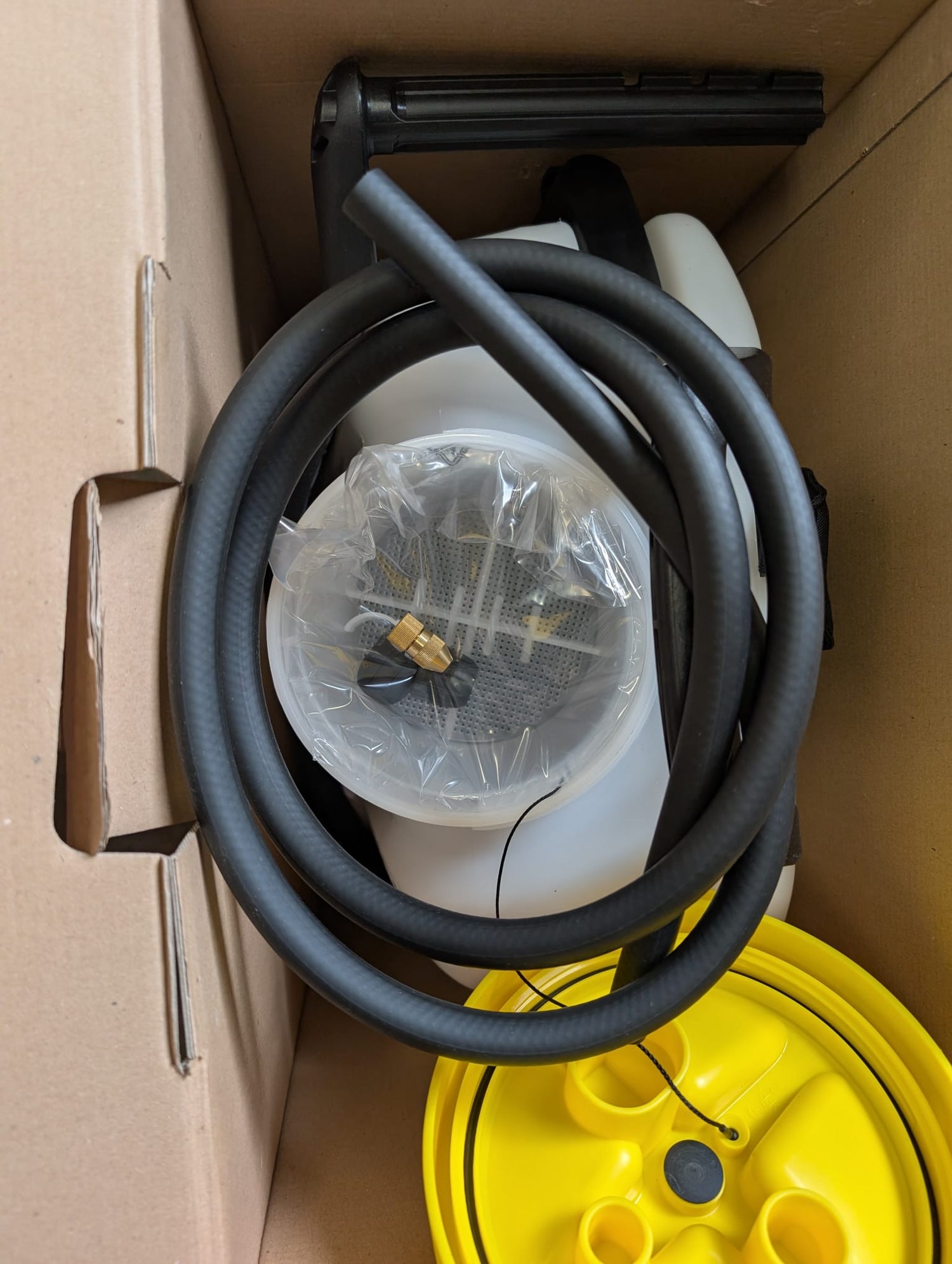 Mesto 3558 - 18L Backpack Sprayer with Added Adjustable Nozzle